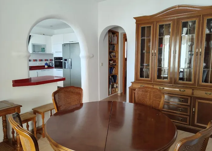 فيلة Nailencia كاليبي